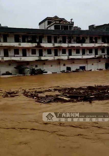 梧州苍梧县多个乡镇受暴雨袭击发生洪涝灾害图