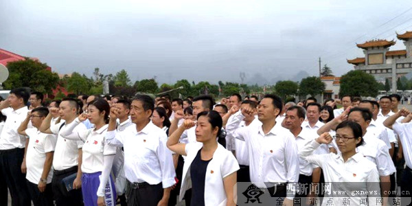 记者再走长征路 湘江边祭牺牲烈士坚守初心的执着