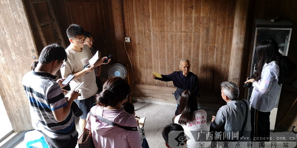 再走红军路 溶江徐昭英老奶奶为红军守墓几十年