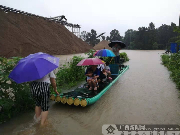 全州遭强降雨袭击 提前转移疏散危险区域群众