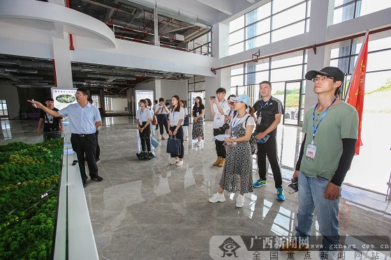 粤桂扶贫协作 深巴一家亲:东西“牵手”拔“穷根”