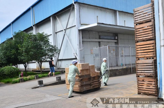 【政协八桂行】桂林政协委员积极履职助贫困户摘穷帽