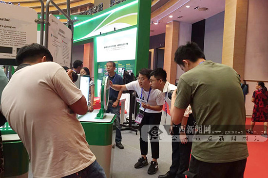 《英语Vlog探馆》幕后:揭开神秘“天团”的面纱