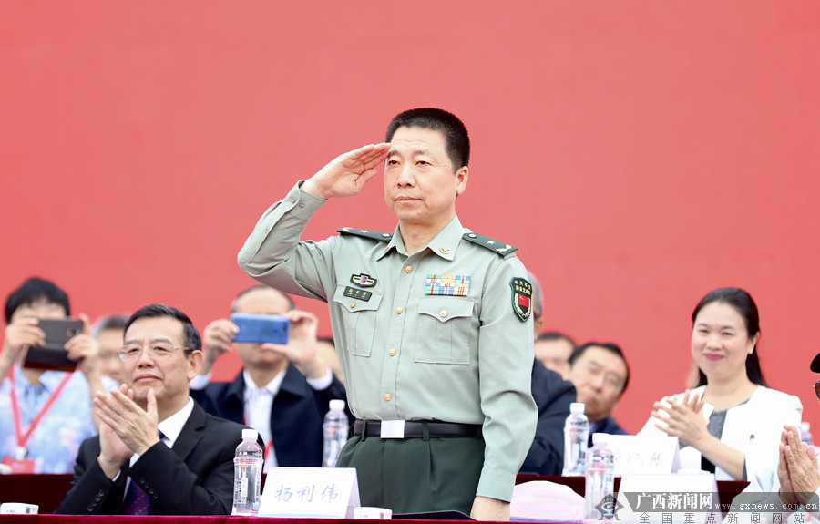 杨利伟参加桂林航天工业学院纪念建校40周年发展大会