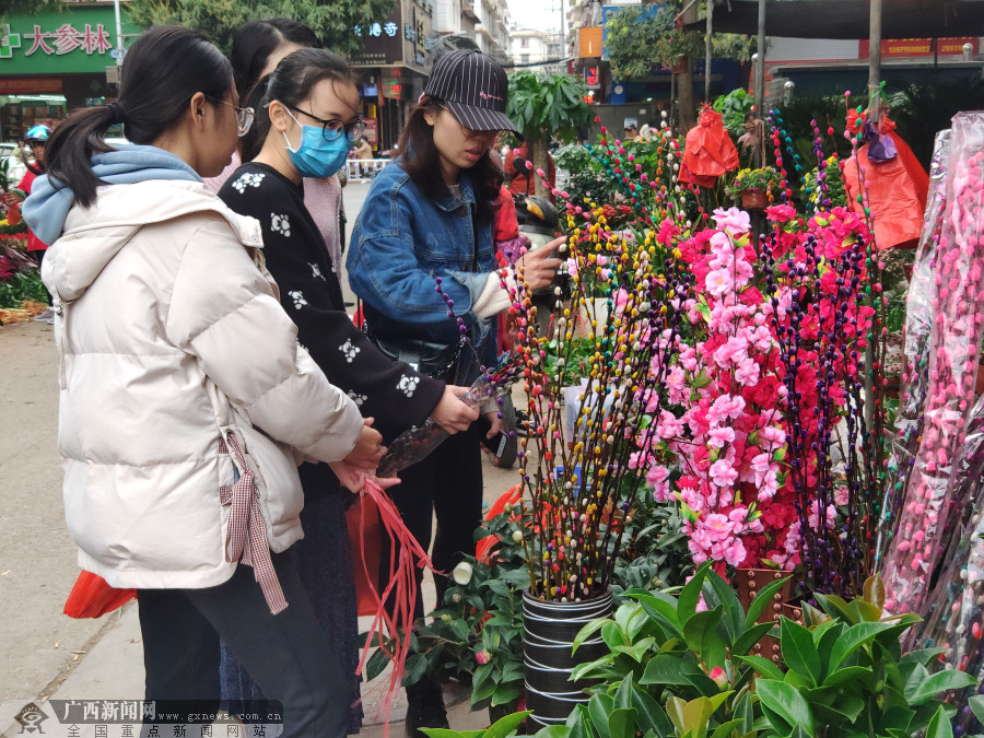 【新春走基层】玉林年味渐浓 年货市场热起来
