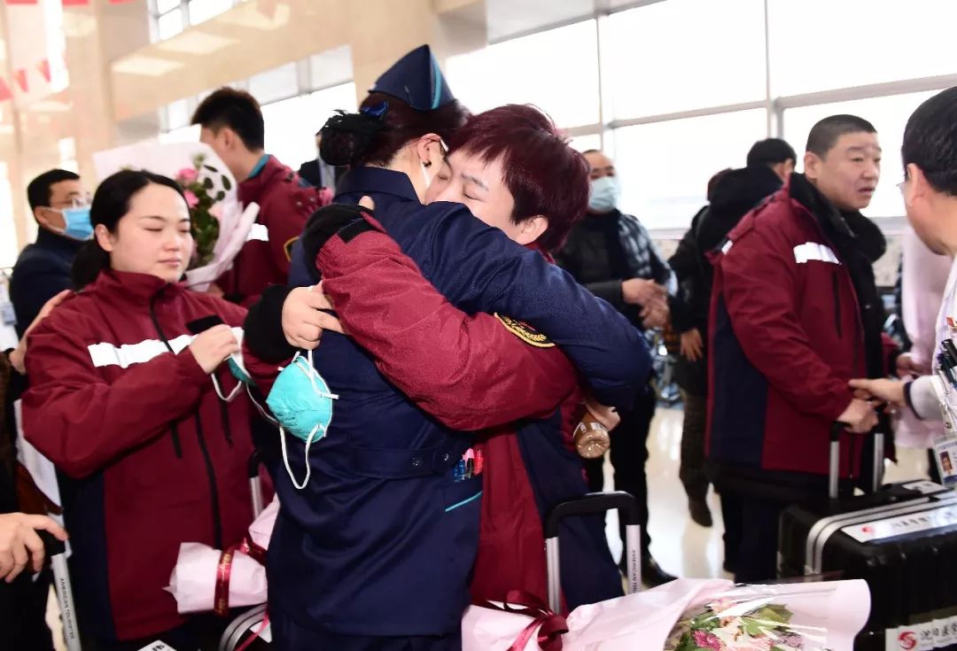 【你有多美】辽宁:137名“白衣战士”出征武汉!请你们一定平安归来!