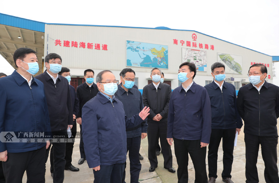 鹿心社陈武在全面对接粤港澳大湾区建设指挥部和西部陆海新通道建设指挥部调研