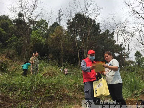 崇左人口多少钱_崇左人口图片(2)