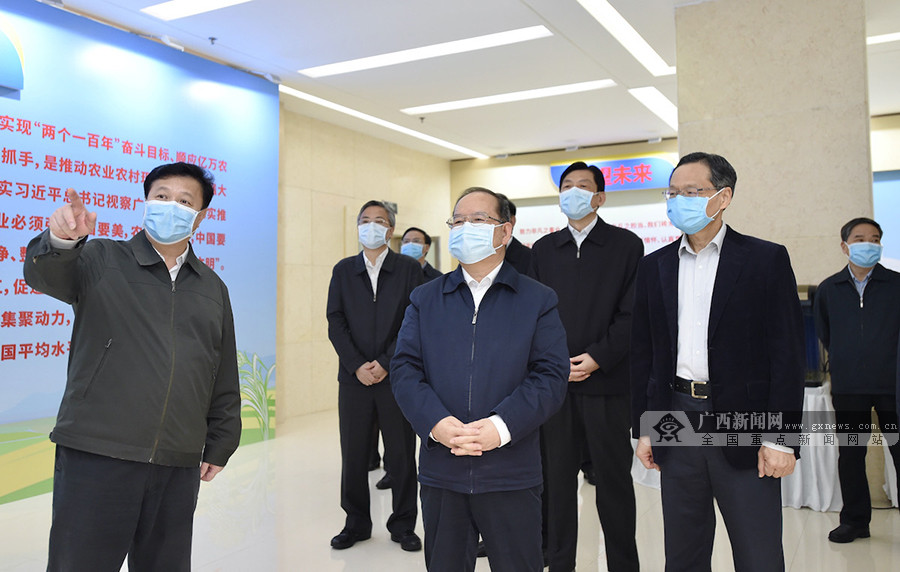 鹿心社陈武到实施乡村振兴战略总指挥部调研