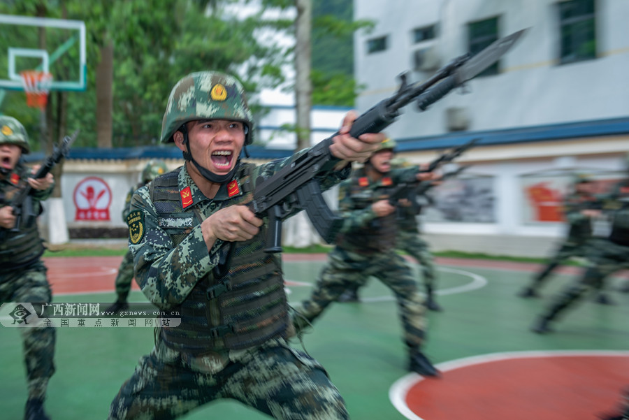 武警崇左支队:实战实训提升制胜能力(7/7)