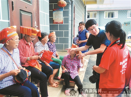 千名记者一线行大型主题采访活动纪实