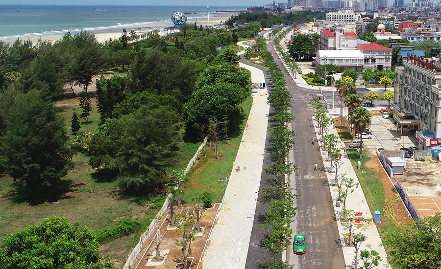 北海银滩四号路大变身一步一景打造滨海景观绿廊2