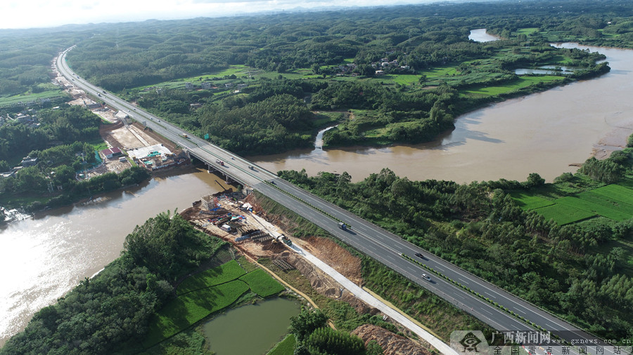 钦北改扩建项目大风江大桥项目施工点.钦北改扩建项目 供图