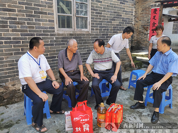 灵山:织密"爱心网" 兜紧失独老人服务保障