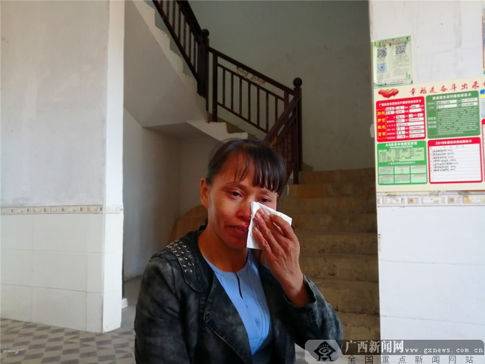 上思瑶寨汉子甘愿贫困也供孩子上学 苦尽甘来-广西新闻网