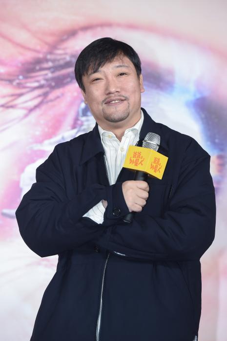 电影爸爸是外星人启动贾冰不走搞笑路线