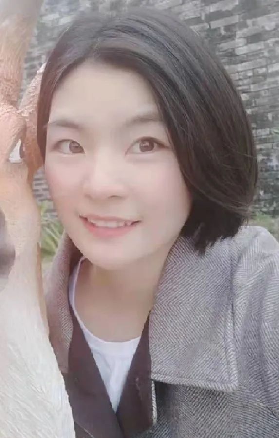 广西新闻网></p></a>专题>焦点>八桂国防之窗>新媒体策划>正文 入伍对比照心动