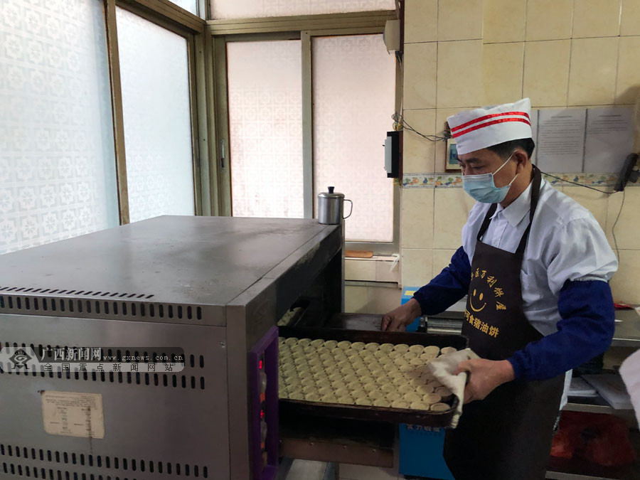舌尖上的非遗 龙圩猪油饼制作技艺入选自治区非遗项目