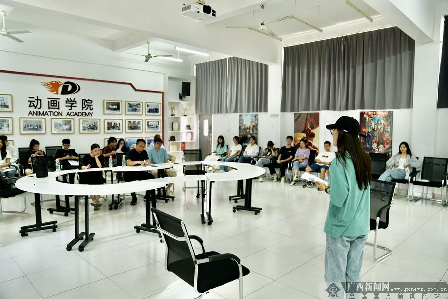 《打卡吧！年轻人》火热拍摄中 一起来打卡广西红色地标