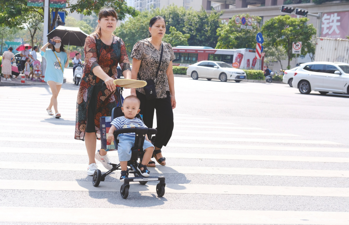 热热热！受台风“烟花”影响，广西开启高温烧烤模式