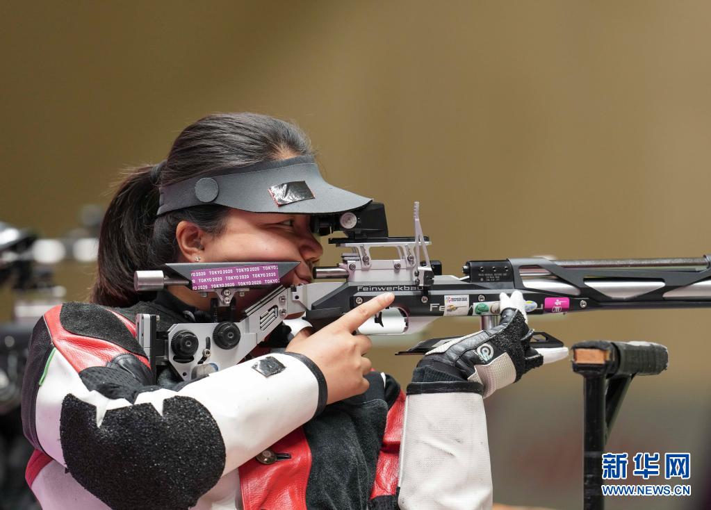 东京残奥会-射击:中国选手张翠萍获得女子10米气步枪站姿r2-sh1级银牌