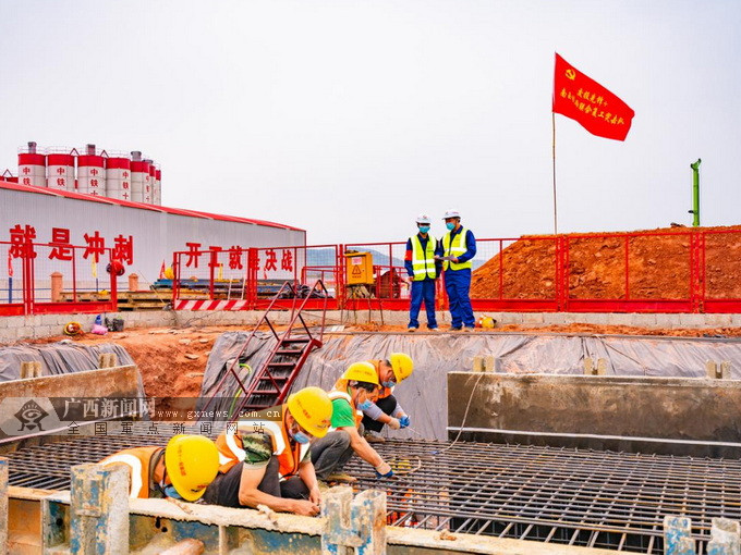 南玉铁路打造"五融品质党建" 投3200万为民办实事