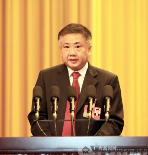 周健:重视产业工人队伍建设  提升广西智造能力