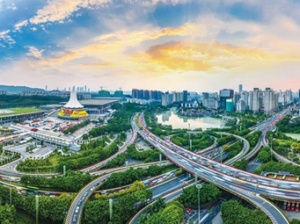 8 高清:壮丽70年 奋斗新时代——壮美澳门星际网址官网注册平台看南宁特刊