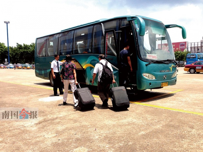 桂林两江国际机场也推出了柳州旅客到桂林坐飞机可报销火车票的优惠