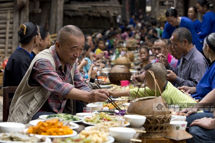 影片《夜莺》:法国式浪漫描述中国百姓惬意生活 (18/24)