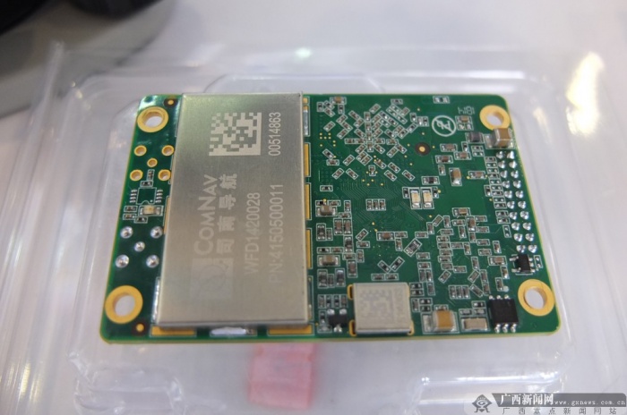 壺䶫Ƚչ  ռ䶨λȵ