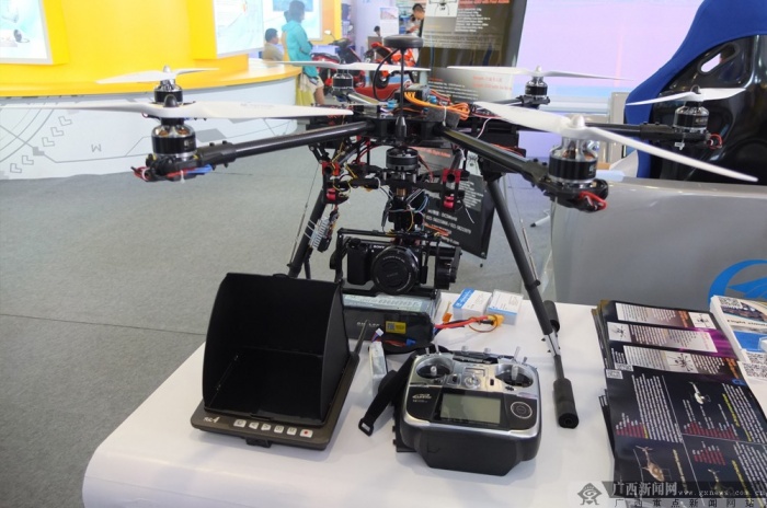 壺䶫Ƚչ  ռ䶨λȵ