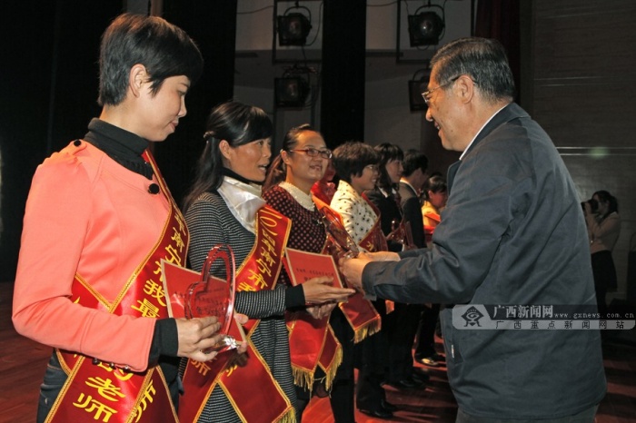 壺2014ό"ϲ۵ώ"Ce