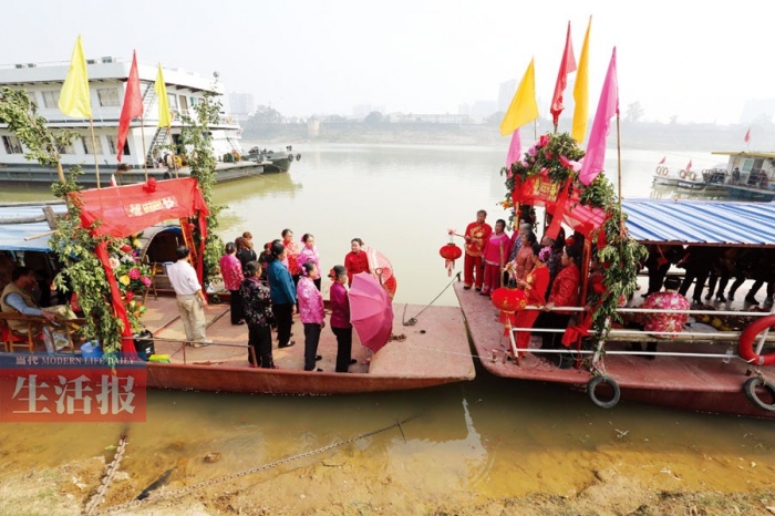 高清疍家妹家迁城里水上完婚叹歌唱沸邕江水39