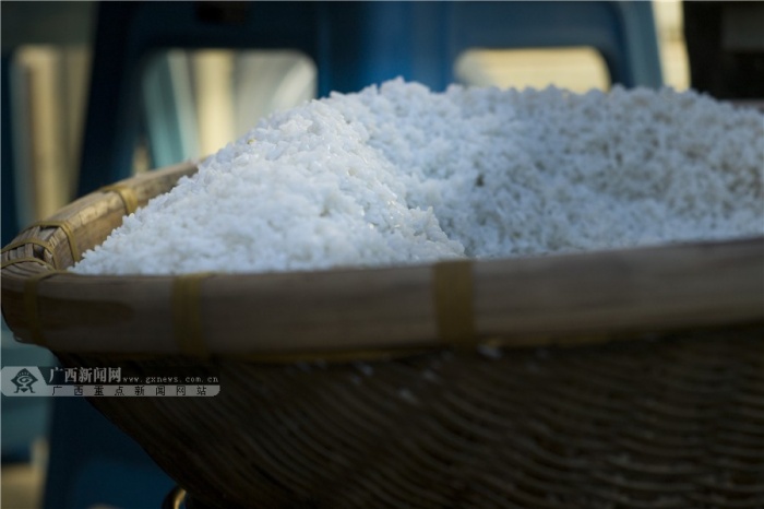 ���գ����������Ը������ζ