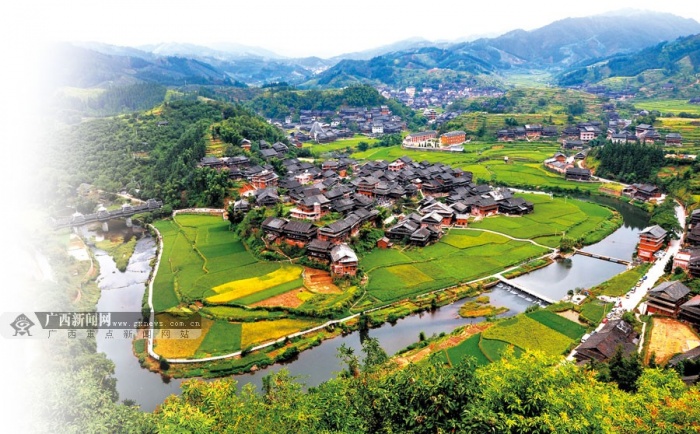 柳州市成片连线打造的试点村屯已经成为最抢眼的美丽风景线.