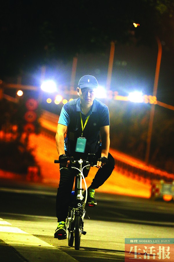 高清:男子入职4个月代驾280次 开过几百万保时捷 (5/6)