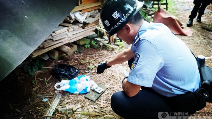 高清:梧州,藤县两级警方重拳出击涉毒村-广西新闻图集