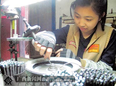 [新农村系列之八]梧州上街村:宝石"垒"起栋栋楼