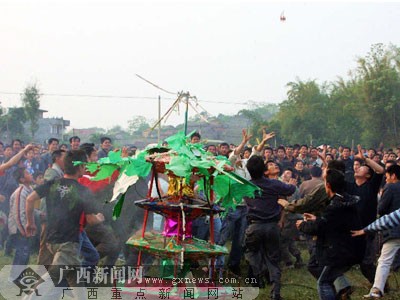 邕宁抢花炮见闻 幸福荷花盛开二月二