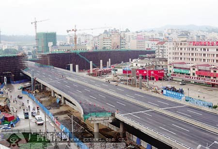 葫芦鼎大桥明日通车 南宁快速环道由"c"变"o"