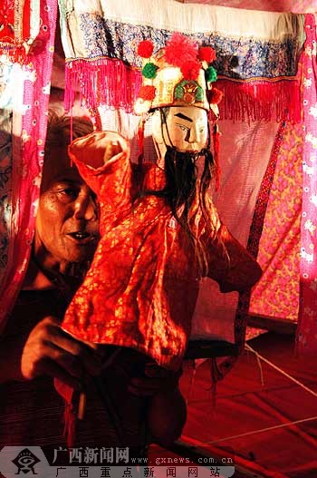 今朝重焕异彩 昭平传统木偶戏竞风流(组图)