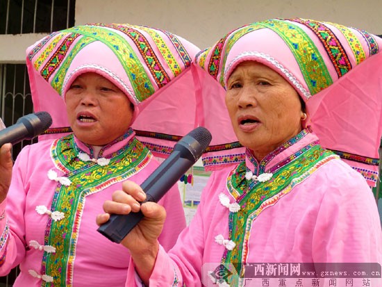 二月初二平果县新安镇西兰村邓龙屯举行歌圩节-广西新闻网