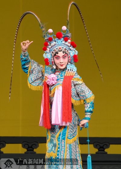 王晓丽在折子戏《扈家庄》中的扮相剧照.