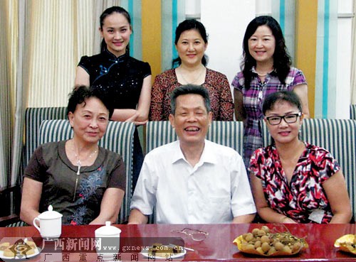 马若云唐佩珠王予嘉五代刘三姐团圆话中秋