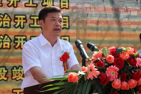 百色市委常委,常务副市长韦瑞灵在庆典仪式上致辞.