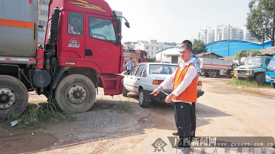 南寧警方打掉一搶劫凍品車團伙 高速路上頻作案