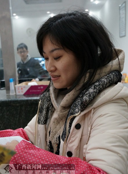 大量东盟水果每天从凭祥进口流向全国各地(图)