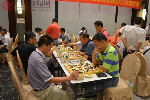 国际象棋在线对弈成风：一场跨越时空的智力盛宴
