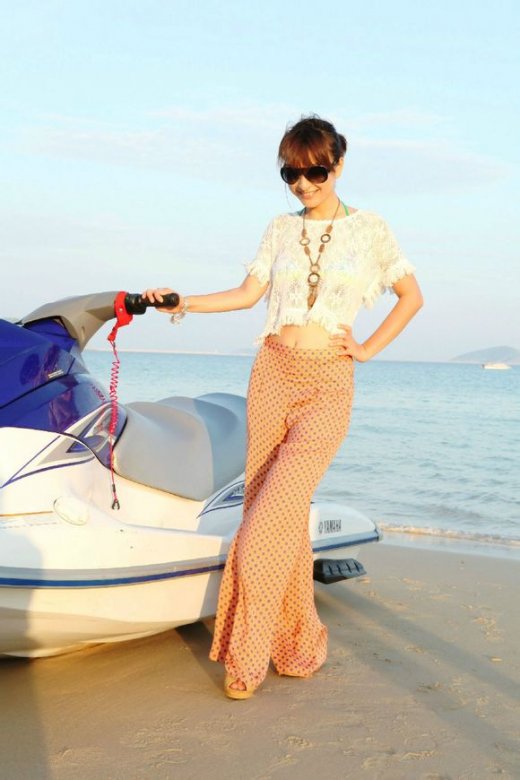 谢娜吴昕主持姐妹花百变范儿 天使恶魔你喜欢哪种